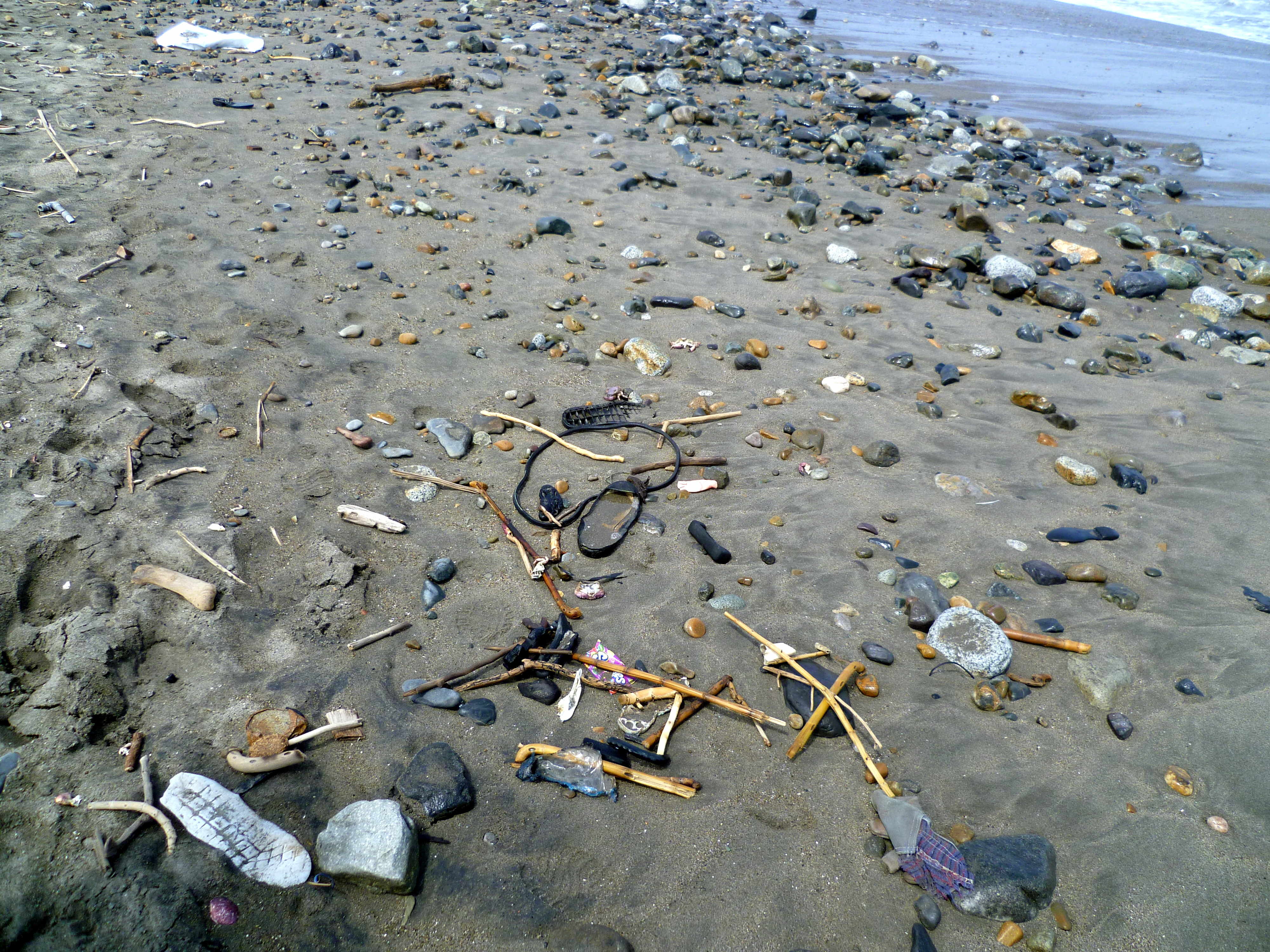 Abb. 4: Müll am Strand