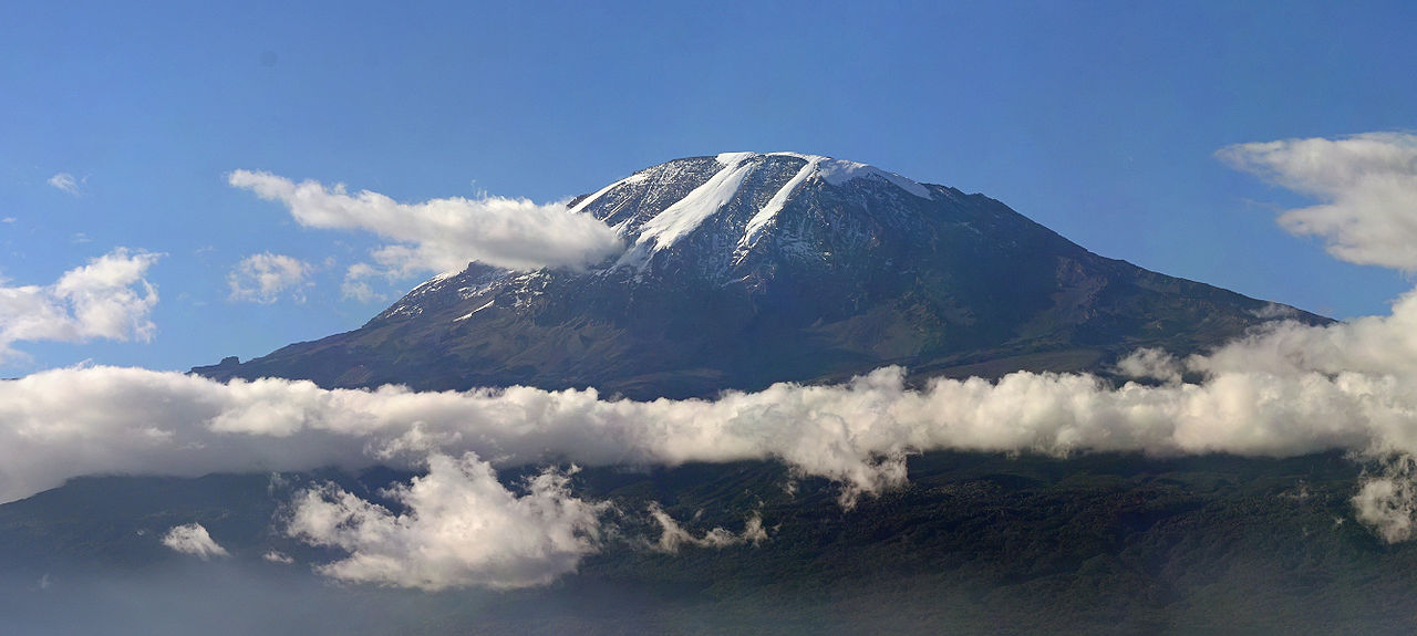 Panorama del Monte Kilimanjaro