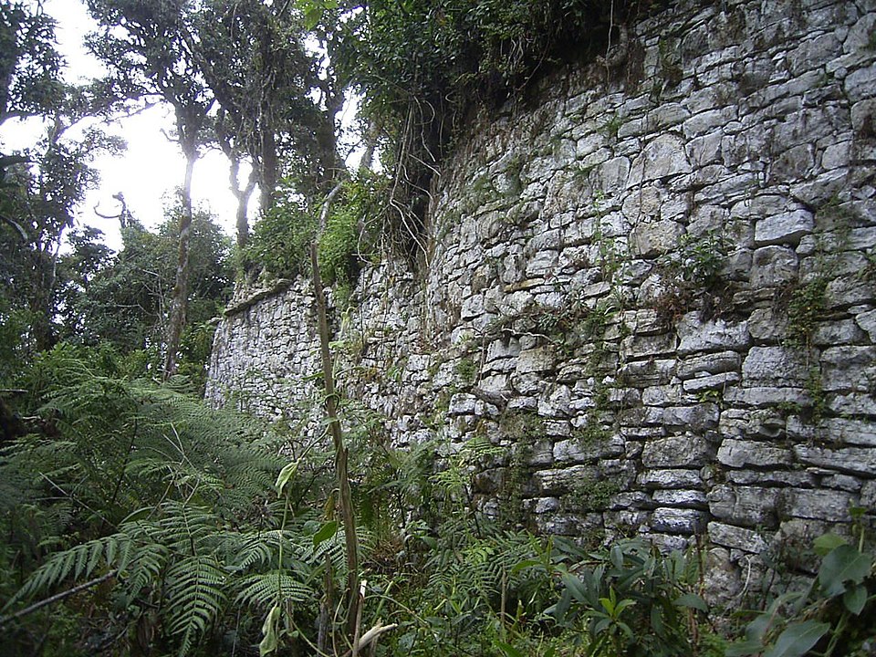 Muros de la fortaleza de Soloco, Chachapoyas, Perú