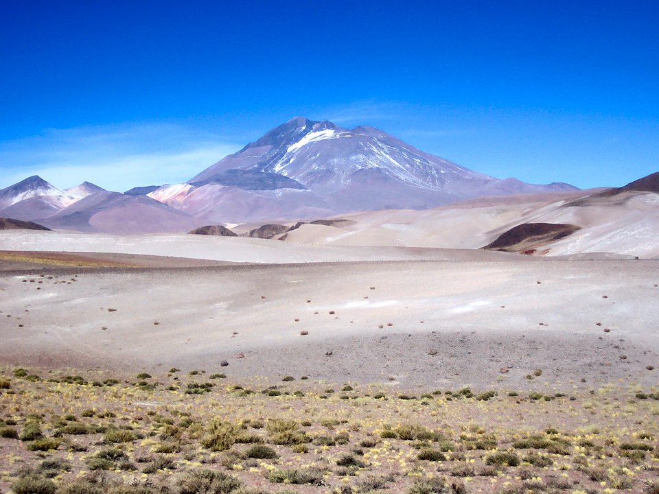 Volcán Llullaillaco, en la Provincia de Salta (Argentina)
