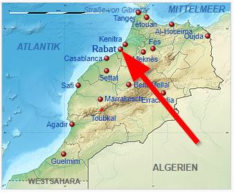 Karte von Marokko mit verschiedenen Städten und einem roten Pfeil, der die Hauptstadt Rabat anzeigt.